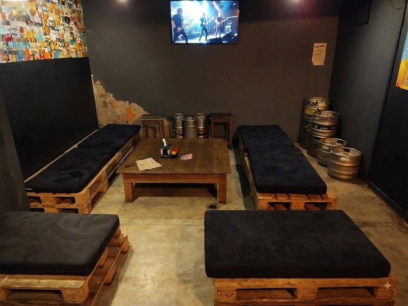 Lounge 2
